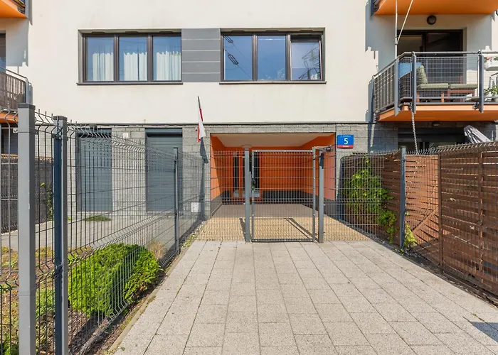Symboliczna Apartment With Balcony & Parking Warsaw By Noclegi Renters