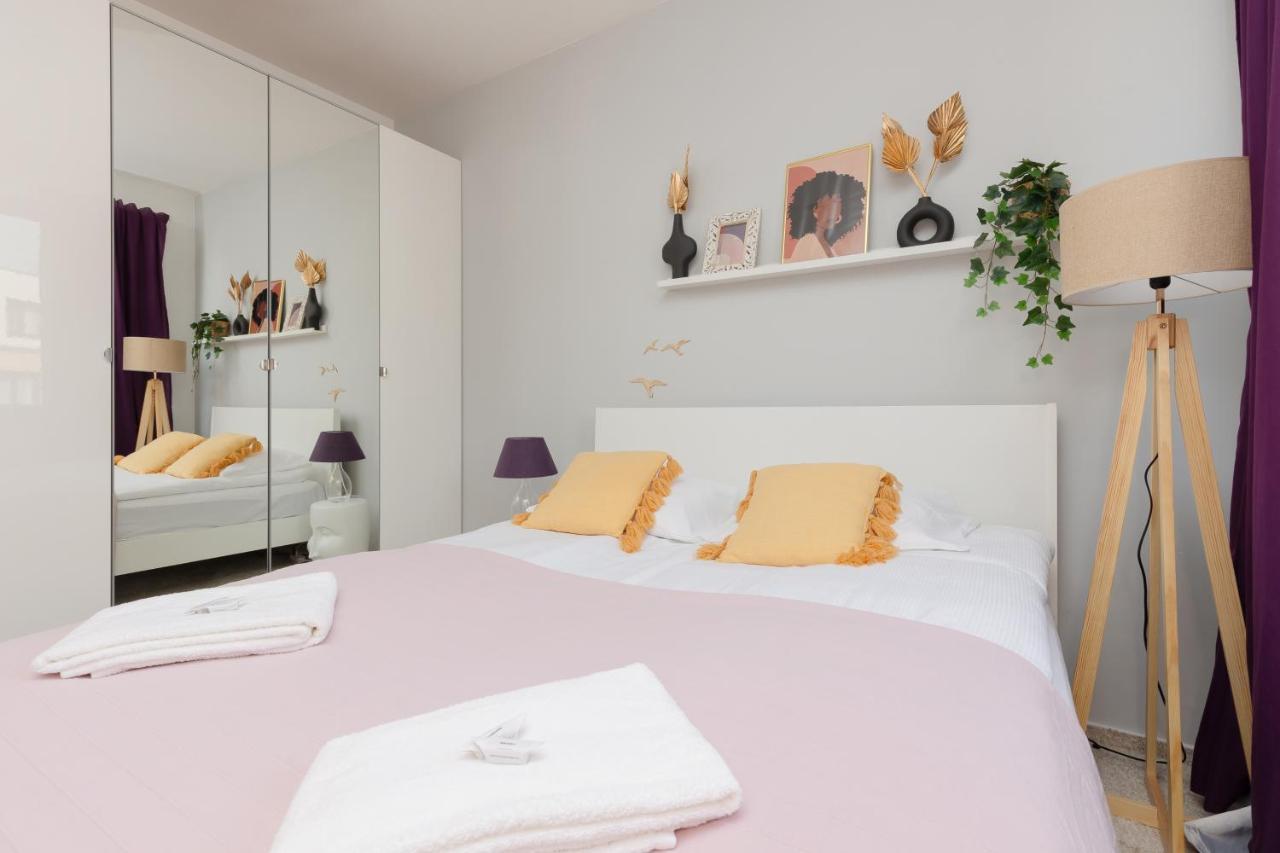 Apartment Symboliczna With Balcony & Parking By Renters *
