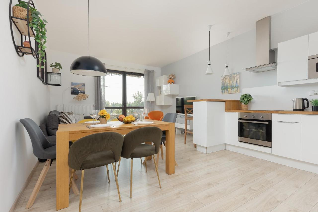 Symboliczna With Balcony & Parking By Renters * Warsaw